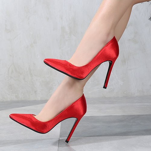 11CM欧美夜店时尚性感百搭浅口婚鞋红色大码细跟高跟鞋